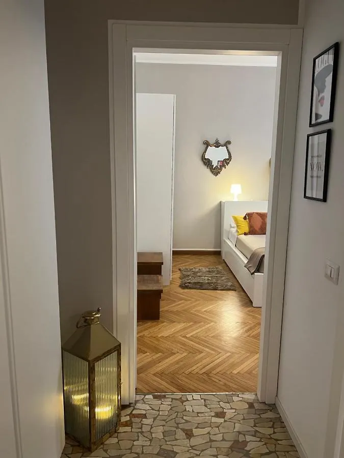 Milano Collection: Santa Marta Apartment